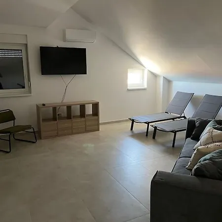 With 0 Bedrooms 曼德雷