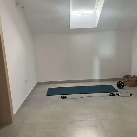 度假居 With 0 Bedrooms 曼德雷