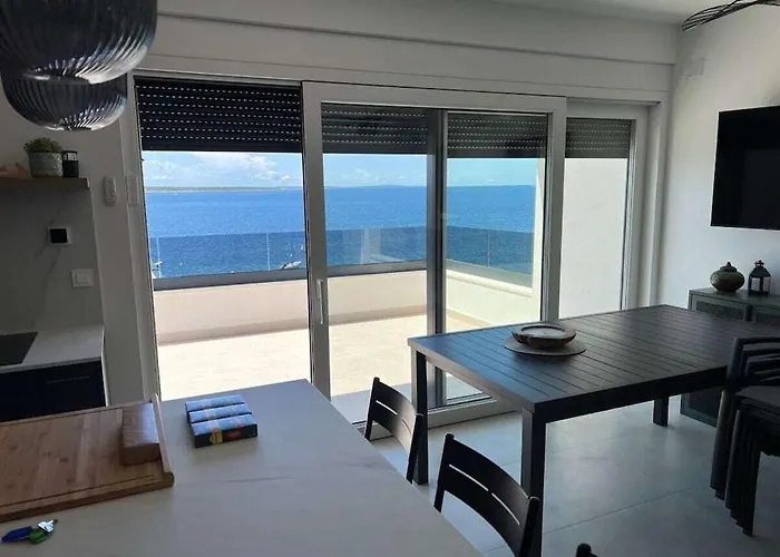 With 0 Bedrooms * 만드레