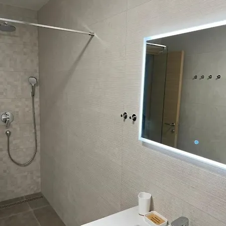 With 0 Bedrooms ماندري