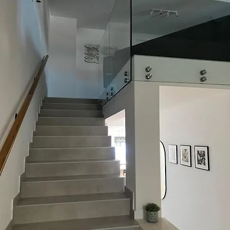 With 0 Bedrooms * ماندري