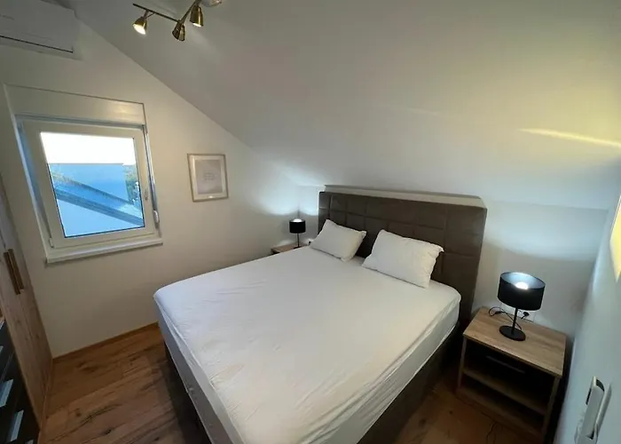 With 0 Bedrooms *