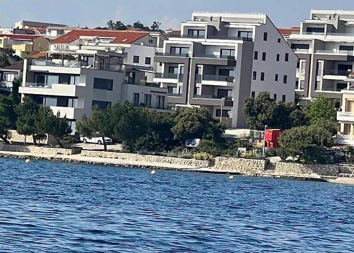With 0 Bedrooms Vikendica Mandre